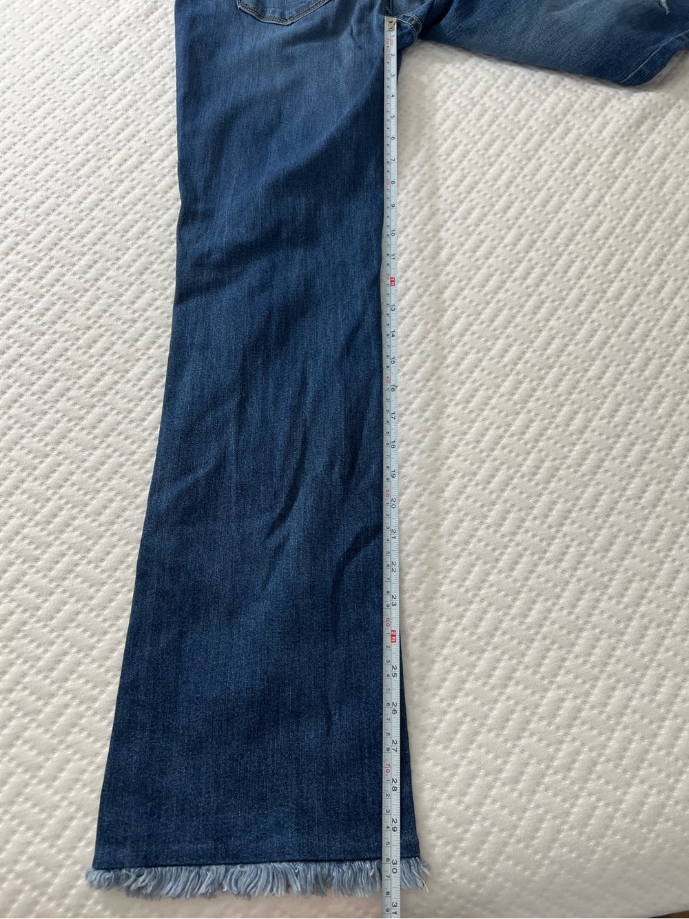 Just Black Medium Wash Frayed Hem Jeans | size 28 - Picture 8 of 9